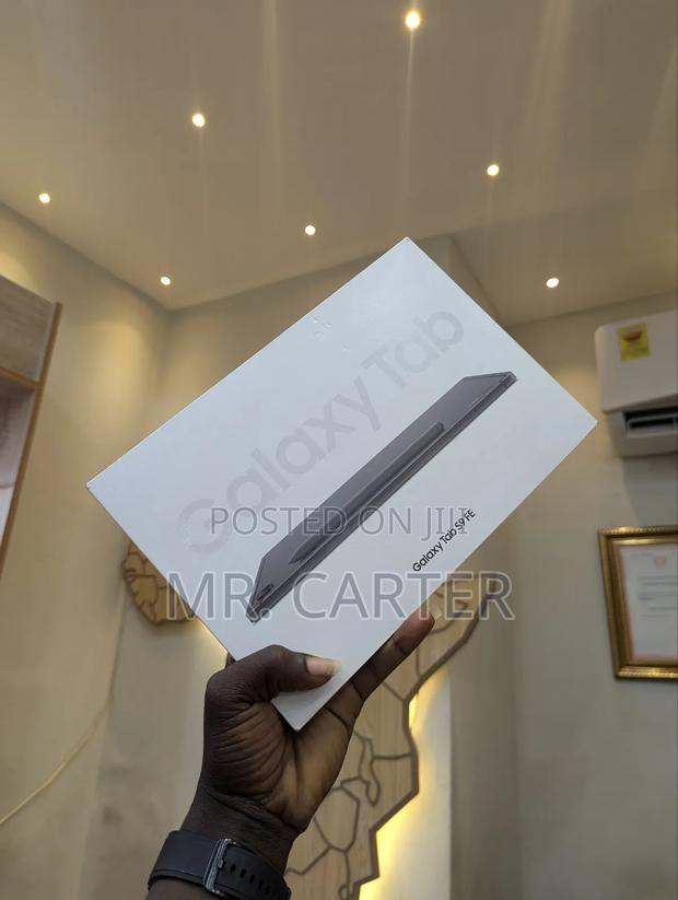 New Samsung Galaxy Tab S9 FE 128 GB Black · Photo 1