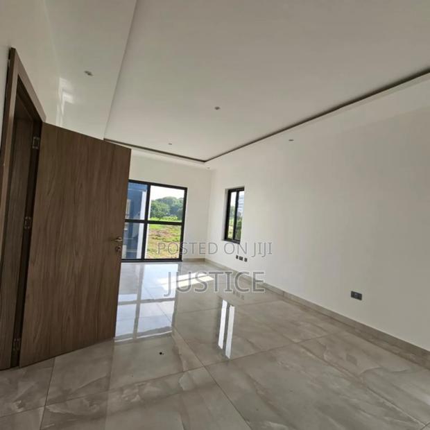 4bdrm Townhouse/Terrace in Cantonments for sale · Photo 5
