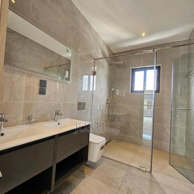 4bdrm Townhouse/Terrace in Cantonments for sale · Photo 6