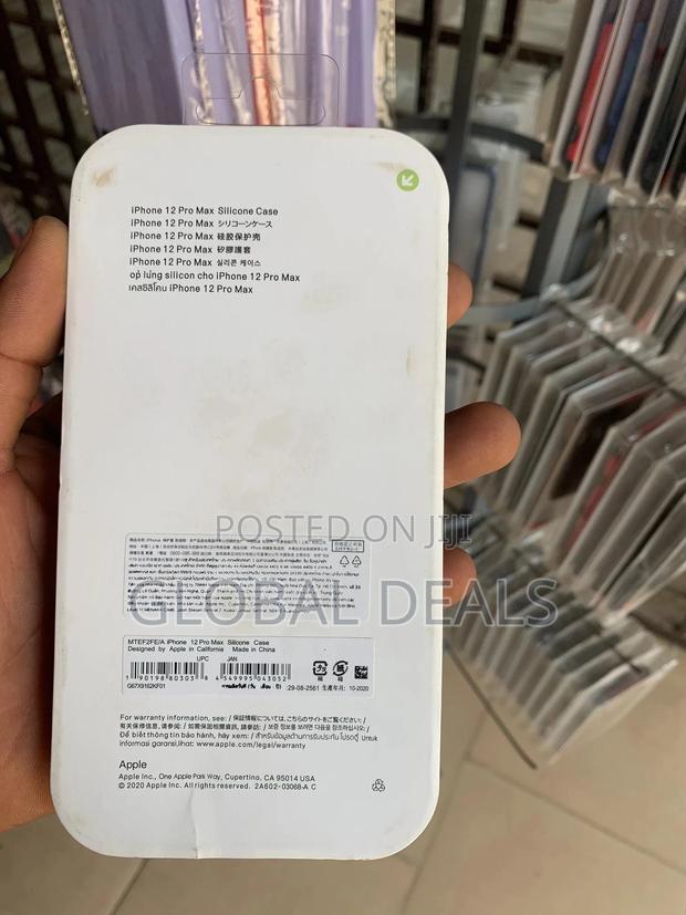 Silicone Cover for iPhones · Photo 2