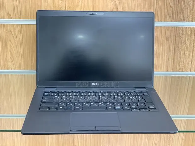 Laptop Dell Latitude 5300 8GB Intel Core i7 SSD 256GB · Photo 1