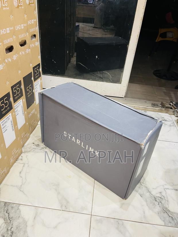 High Quality Starlink Standard Dish Kit Router V2 Wifi 5. · Photo 1
