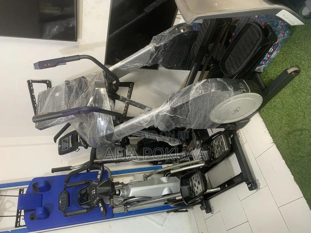 Elliptical Cross Trainer · Photo 5