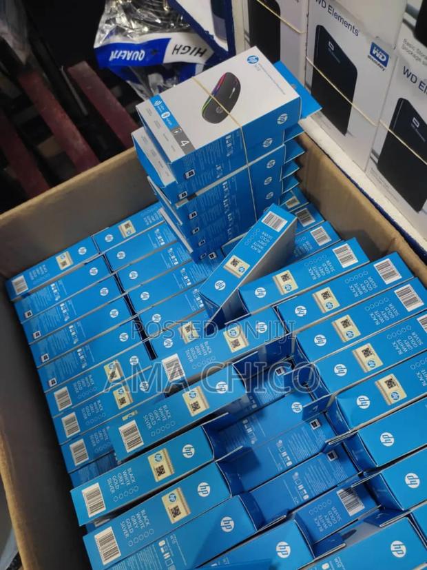 Wireless and Bluetooth Rechargeable Mouse · Photo 2