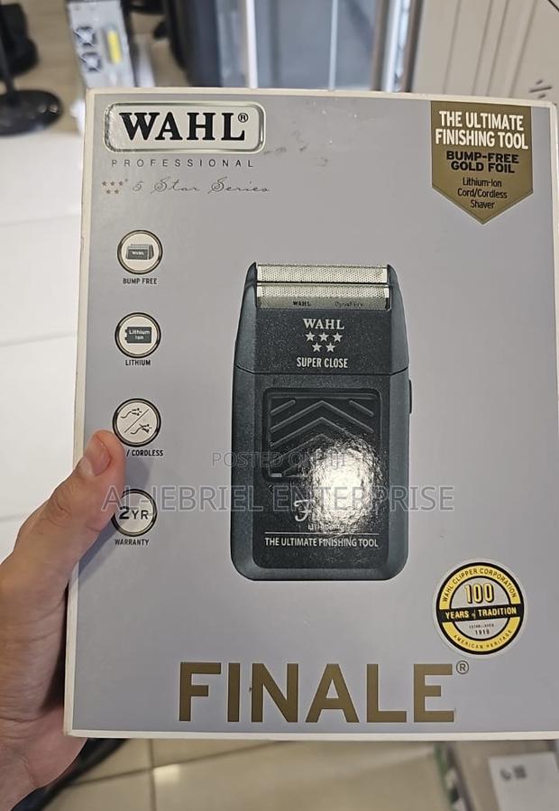 Wahl Finale Shave Cord/Cordless Shaver · Photo 1
