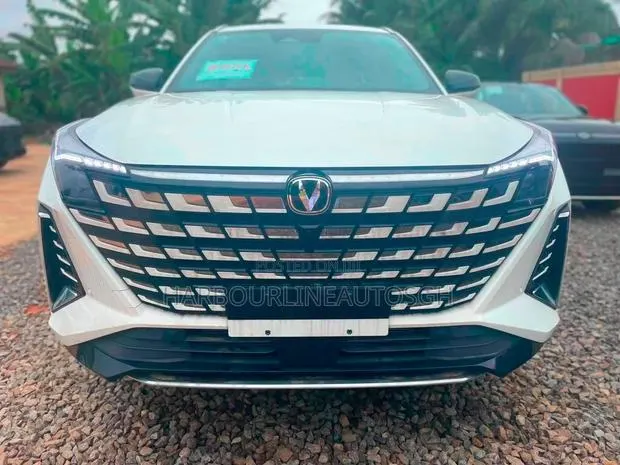 New Changan UNI-Z 1.5T Premium 2025 White · Photo 1