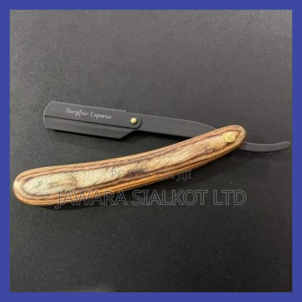 Wood Handle Shaving Razor Swing Lock · Photo 1