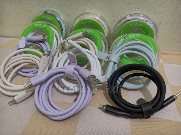Oraimo Silkline Usb-a-to-Lightening / C-to-Lightening Cable · Photo 2