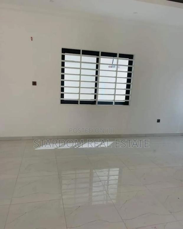 3bdrm Duplex in Spintex for sale · Photo 7
