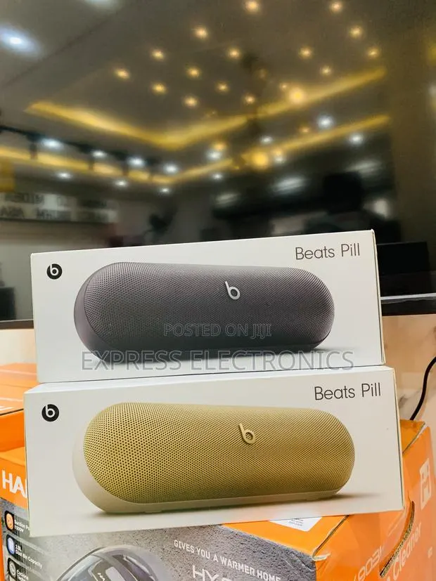Soft Grip Silicone Backing Bluetooth Speaker Beat Pill by Dr Dre · Photo 1