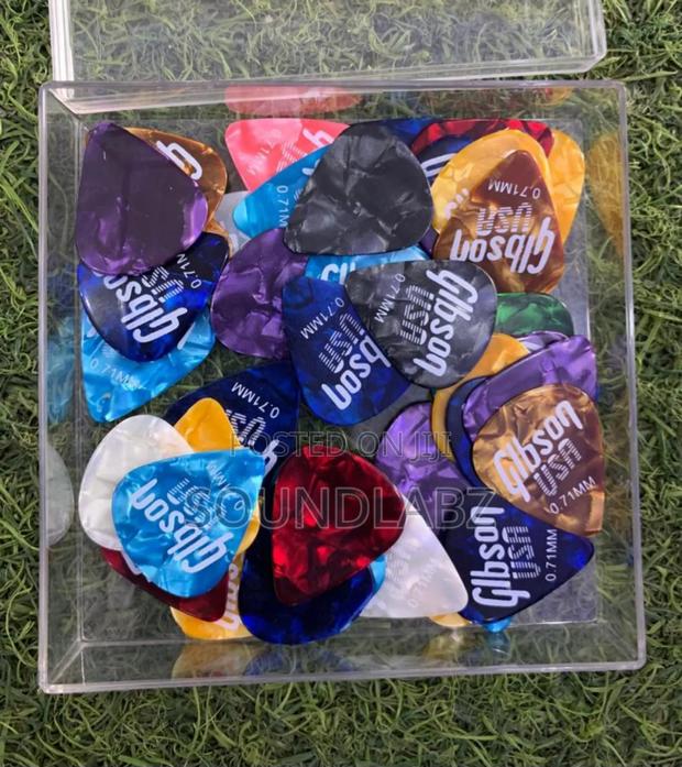Guitar Picks · Photo 1