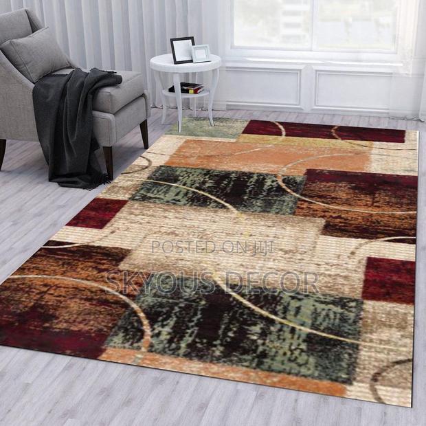 Abstract Designs Center Carpet · Photo 1