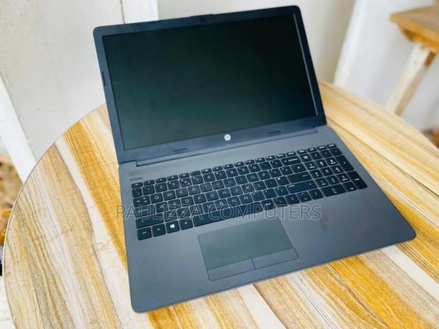 Laptop HP Pavilion 15 8GB Intel Core i7 HDD+SSD 256GB · Photo 2
