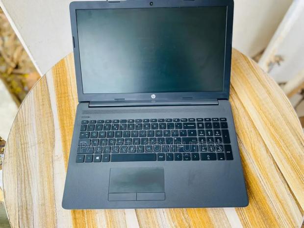 Laptop HP Pavilion 15 8GB Intel Core i7 HDD+SSD 256GB · Photo 3