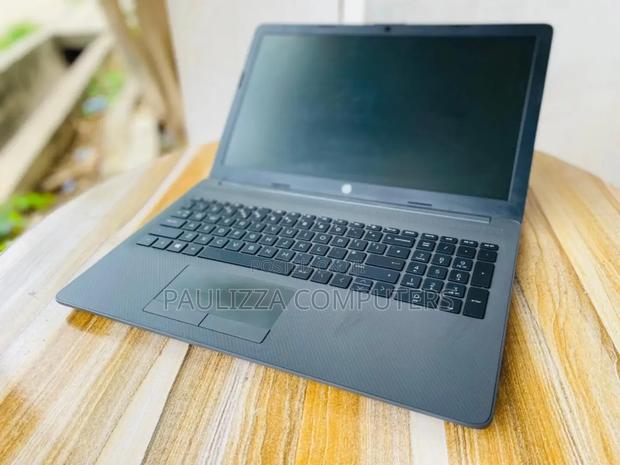 Laptop HP Pavilion 15 8GB Intel Core i7 HDD+SSD 256GB · Photo 4