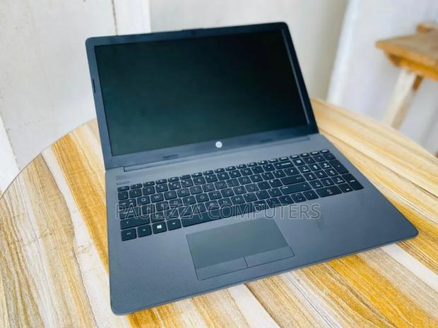 Laptop HP Pavilion 15 8GB Intel Core i7 HDD+SSD 256GB · Photo 6