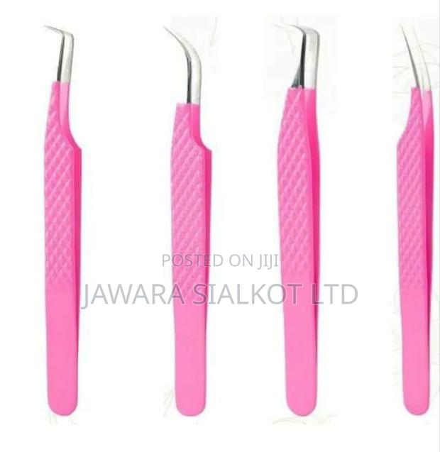 Eyelash Extension Tweezer With Fiber Tip Stainless Steel · Photo 1