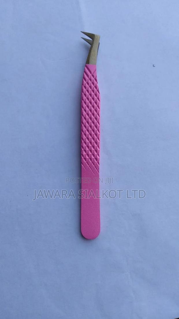 Eyelash Extension Tweezer With Fiber Tip Stainless Steel · Photo 3