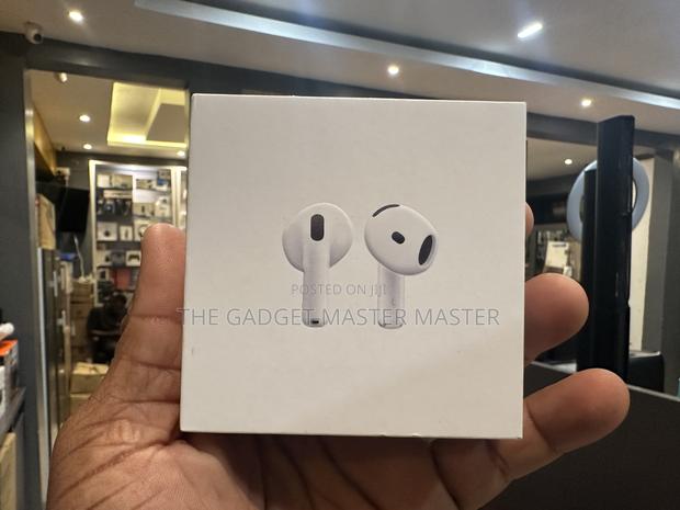 Apple Airpods 4 · Photo 1