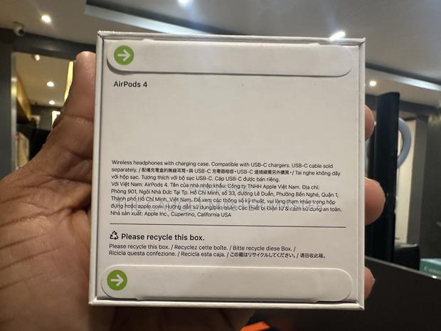 Apple Airpods 4 · Photo 2