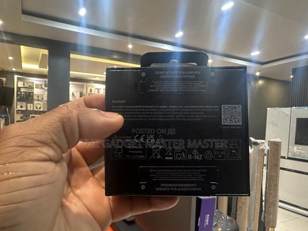 Samsung Galaxy Buds 3 Pro · Photo 2
