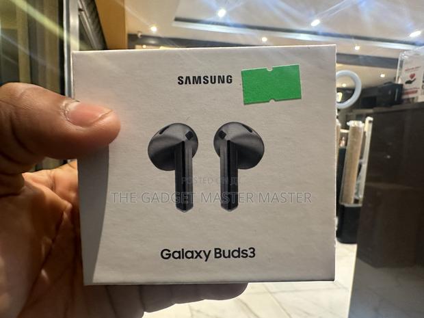 Samsung Galaxy Buds 3 · Photo 1