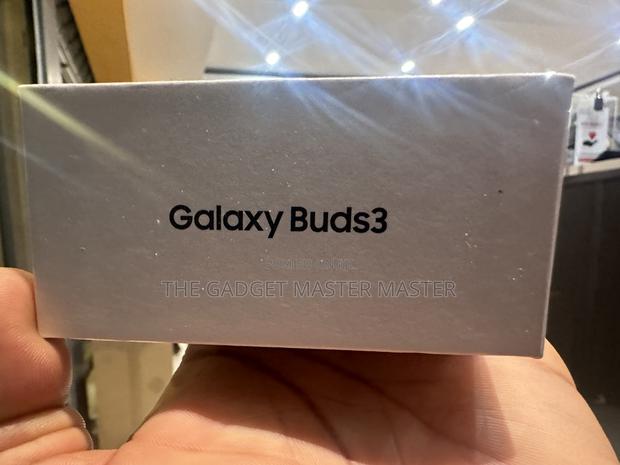 Samsung Galaxy Buds 3 · Photo 3