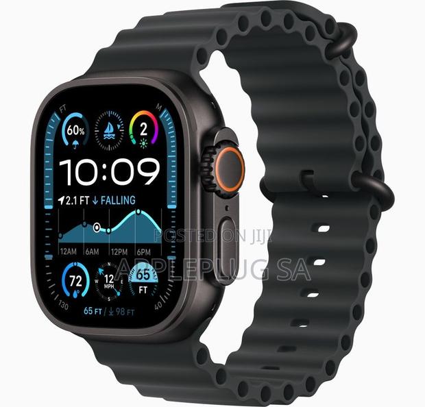 Apple Watch Ultra 2 Black Titanium · Photo 2