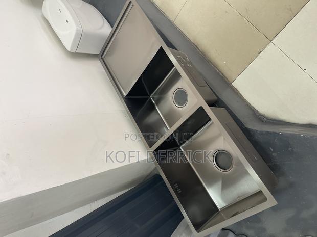 Double Bowl Sink With Arm · Photo 4