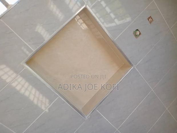 Expert in Interior and Exterior Work · Photo 2