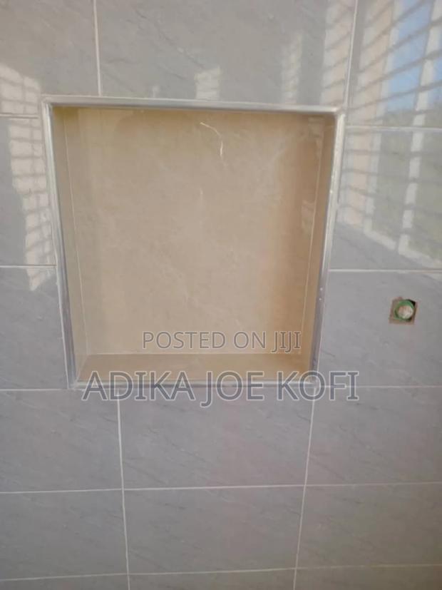 Expert in Interior and Exterior Work · Photo 3