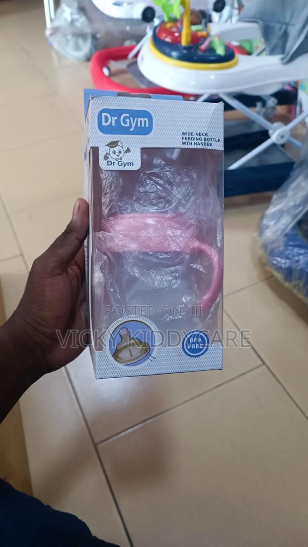 Baby Feeding Bottle · Photo 2