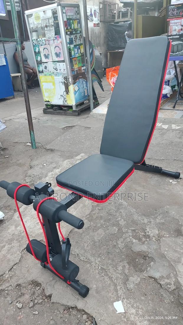 Adjustable Gym Bench · Photo 4