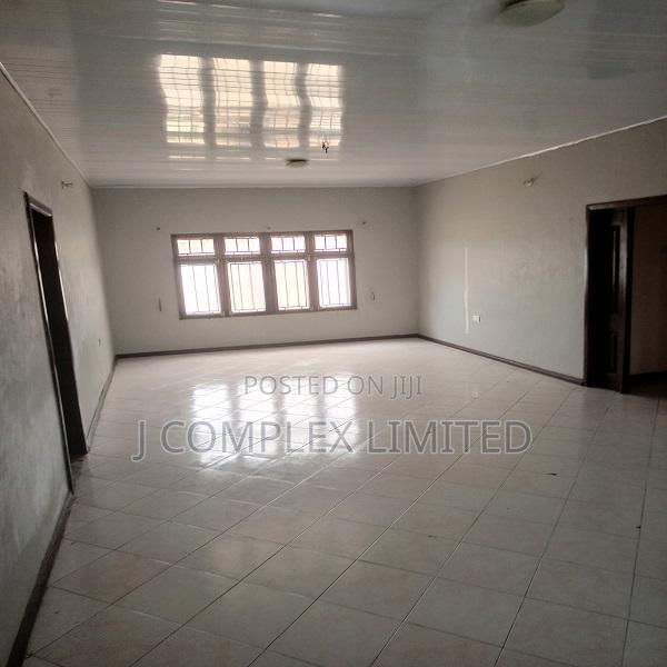 4bdrm House in Abelemkpe, Methodist Church Area for sale · Photo 4