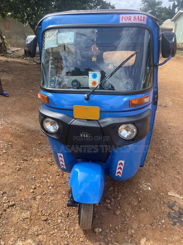 Bajaj RE 2026 Blue · Photo 1
