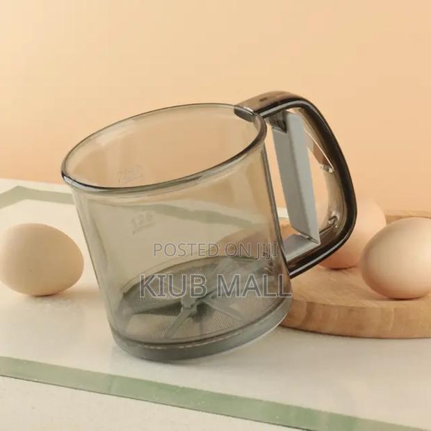 Handheld Flour Sieve · Photo 2