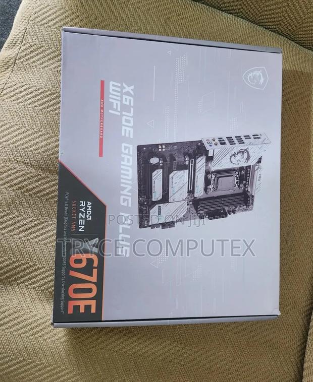 Amd Ryzen 9 7950x3d and Msi X670e Gaming Plus Motherboard · Photo 3