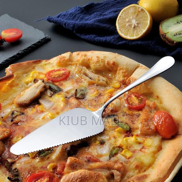 Pizza and Cake Cutter · Photo 1