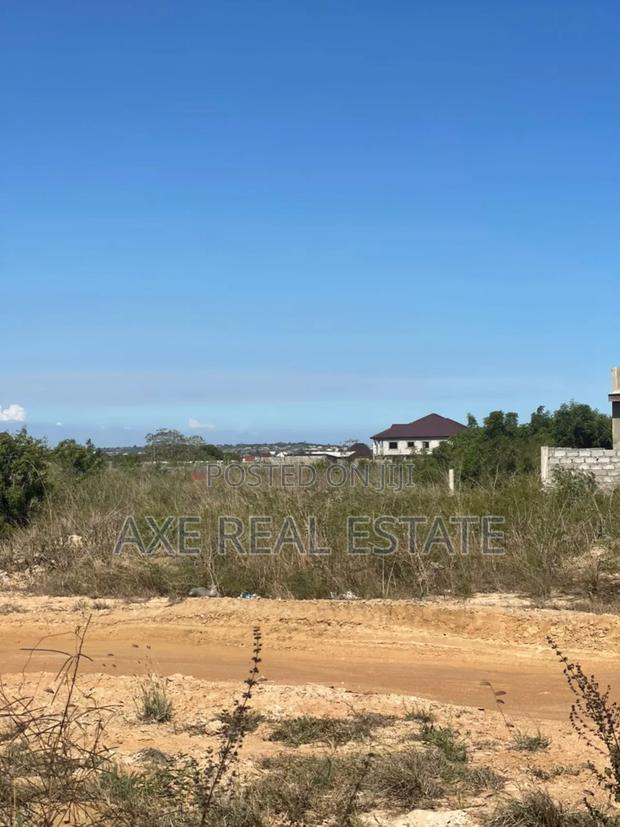Pick Plot at Discount Price - Prampram Beach Lane · Photo 2