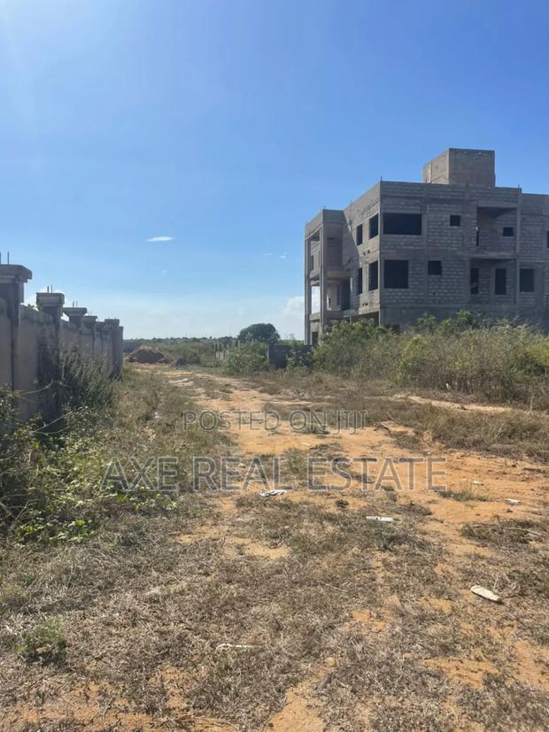 Legal Site Plan and Indenture on Half Plot - Prampram · Photo 1