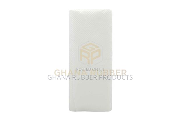 Paper Hand Towels v-Fold (21cm X 19cm) (5600pcs) · Photo 1