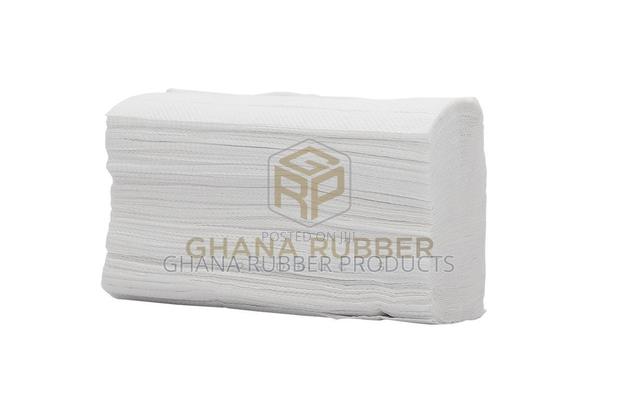 Paper Hand Towels Z-Fold (22.5cm X 21.2cm) (4000pcs) · Photo 2