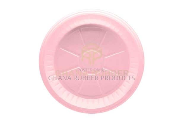 Plastic Plates (9 Inch) ( 500pcs) · Photo 1