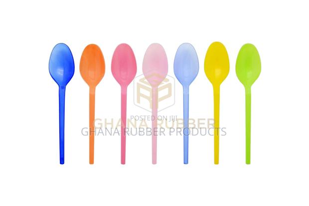 Plastic Spoons (2000pcs) · Photo 3