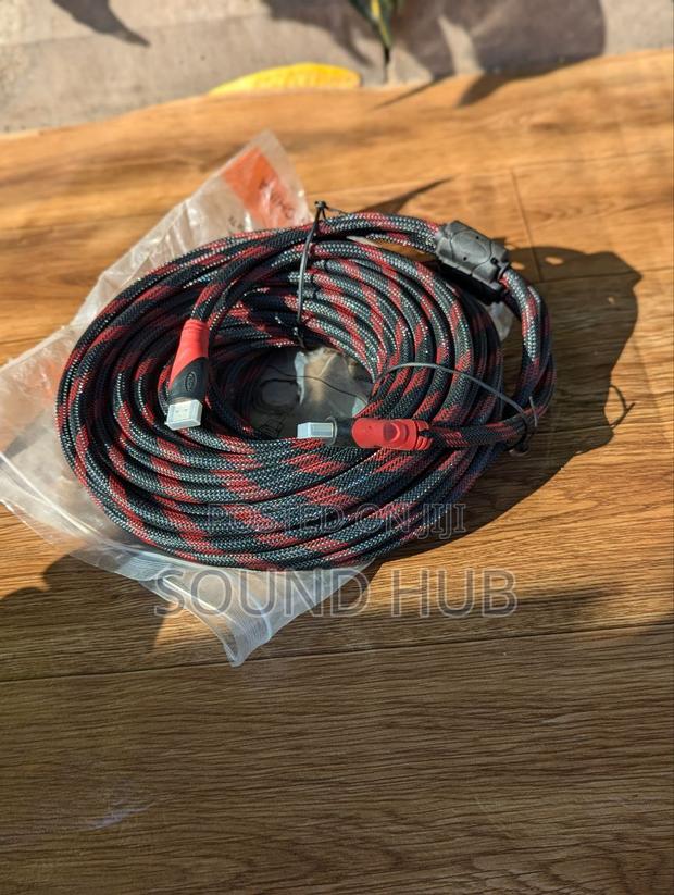 20m High Quality HDMI Cable - Black/Red · Photo 3