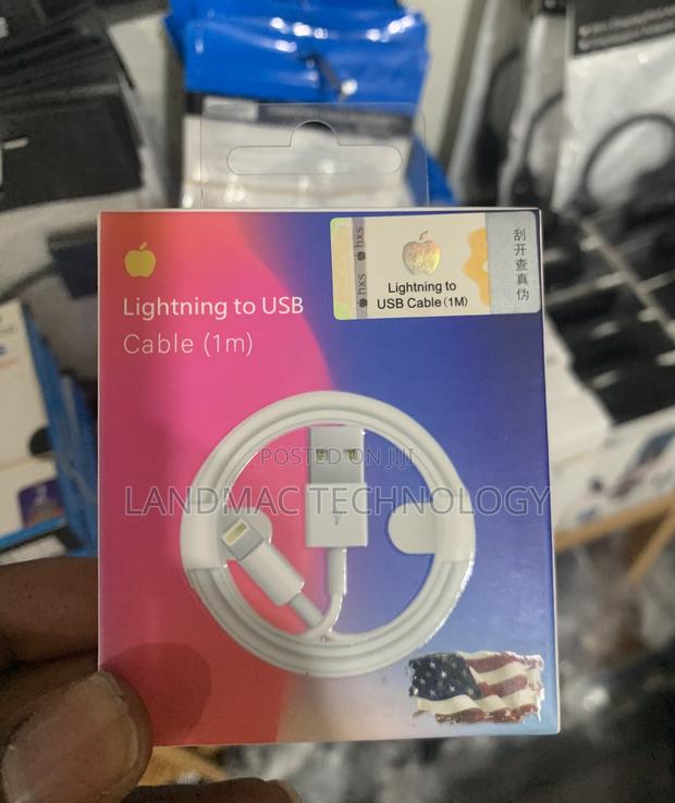 Apple Lightning To USB Cable (1m) Pack Of 1 · Photo 1