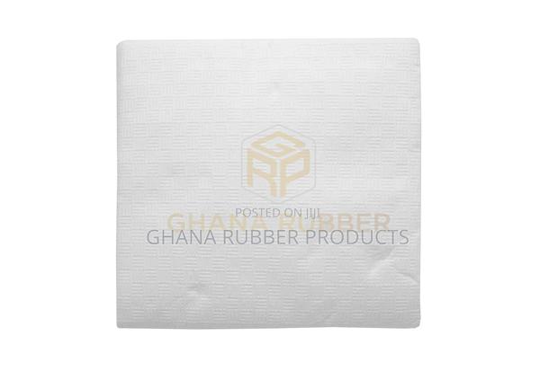 Royal Napkins (15 Packets) · Photo 2
