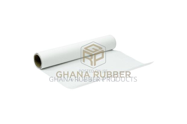 Shine Baking Paper 50 SQ.FT (24pcs) · Photo 1