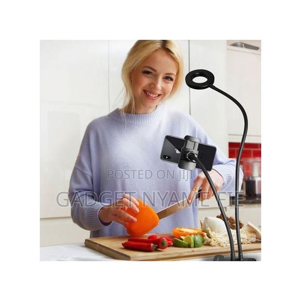 Vlogging Kit (Ring Light + Phone Holder) With Table Clamp · Photo 2