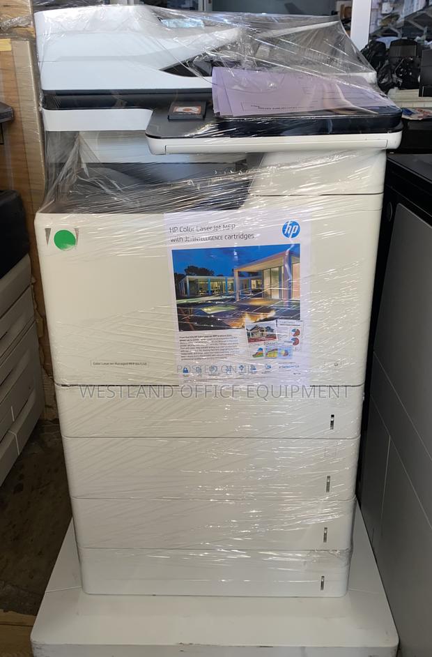 HP Color Laserjet MFP E67550 · Photo 1